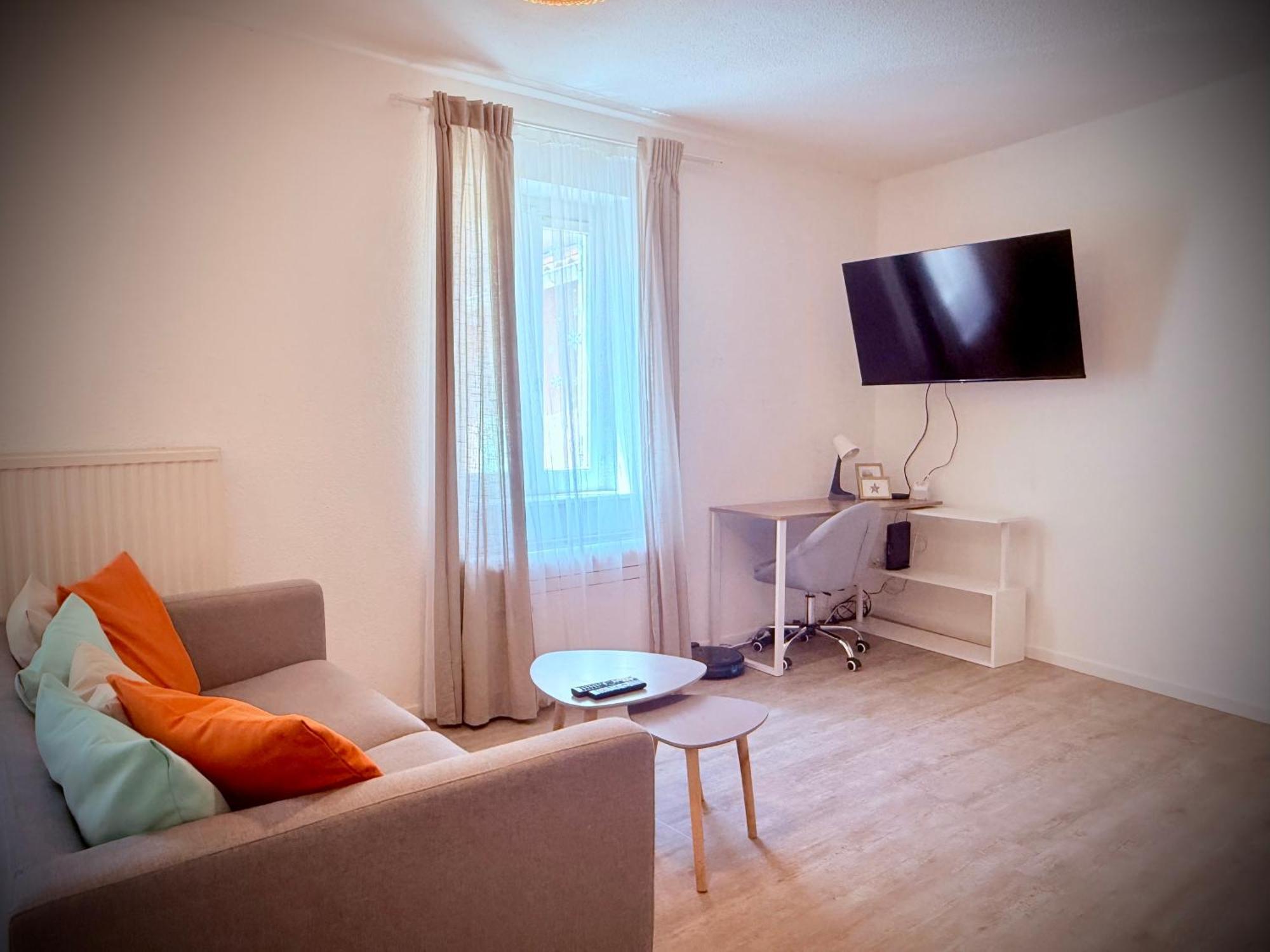 Apartment 50M2-Free Private Parking-Self Check In !! Appartement 50M2 Intramuros-Parking Prive Gratuit-Arrivee Autonome!! アヴィニョン エクステリア 写真